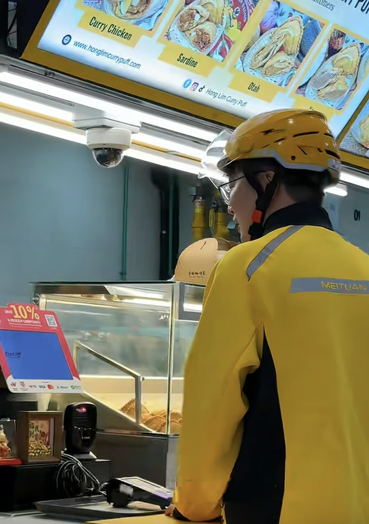 Bịch bánh chưa tới 300.000 đồng, shipper sang tận Singapore đem về Trung Quốc - Ảnh 2.