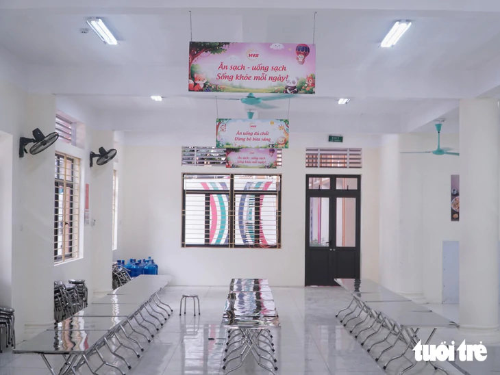 Xã đảo duy nhất ở Hà Nội lần đầu tiên có trường THPT, học sinh hết cảnh phải nghỉ học khi mưa lũ - Ảnh 11.