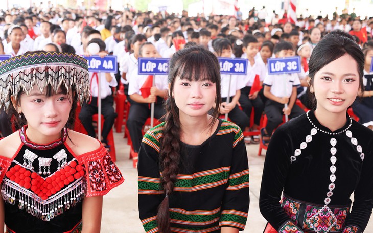 Phó thủ tướng yêu cầu rà soát trường học quá lớn sau sắp xếp - Ảnh 4.