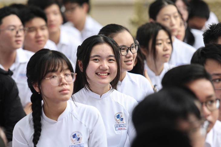 Lễ khai giảng ở ngôi trường TP.HCM có số học sinh giỏi Quốc gia cao nhất nước, hơn 40 học sinh tuyển thẳng vào đại học   - Ảnh 4.