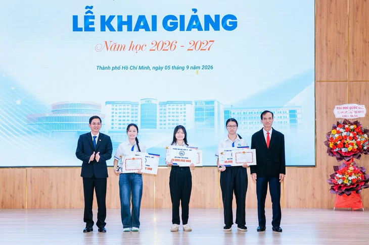 Hiệu trưởng Trường đại học Kinh tế - Luật: Bốn năm đại học không vay lại được - Ảnh 1.