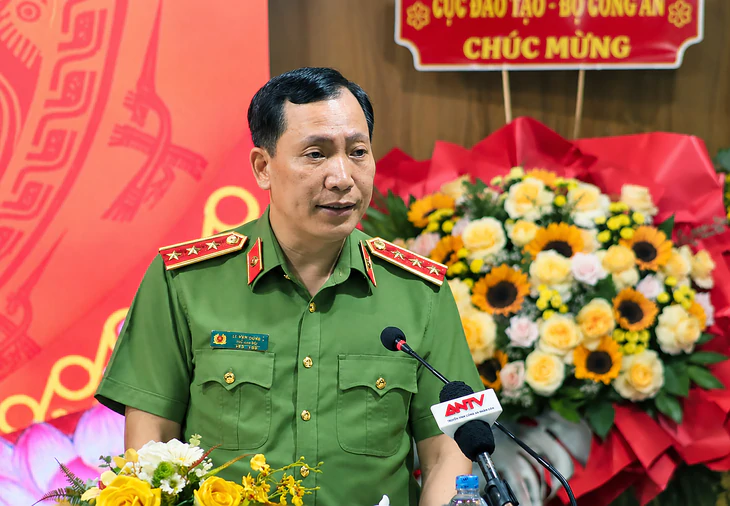 Trường nghề TP . HCM khai giảng năm học mới dưới sự quản lý của Bộ Công an - Ảnh 2.