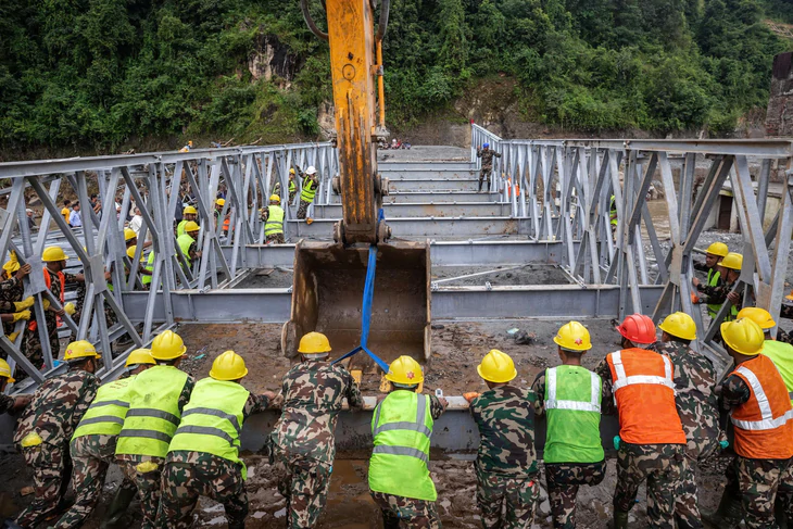 Lũ quét ở Nepal - Trung Quốc: 1.344 thi thể và số mất tích ngày càng cao hơn - Ảnh 3.