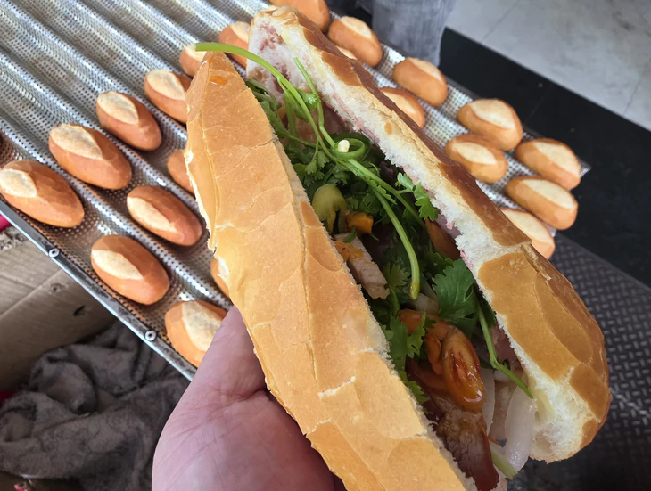 Bánh mì Việt – Những hình ảnh vừa lạ vừa thân thương - Ảnh 17.