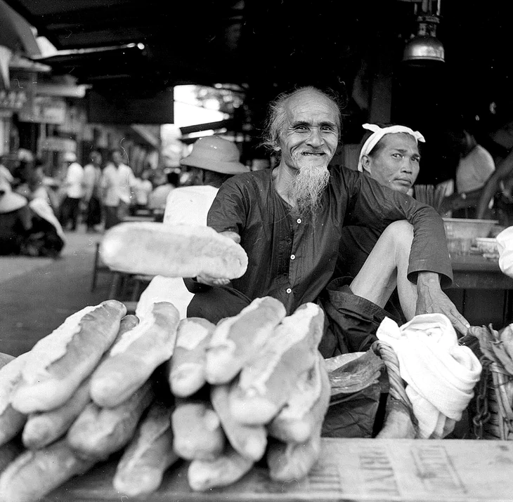 Bánh mì Việt – Những hình ảnh vừa lạ vừa thân thương - Ảnh 2.