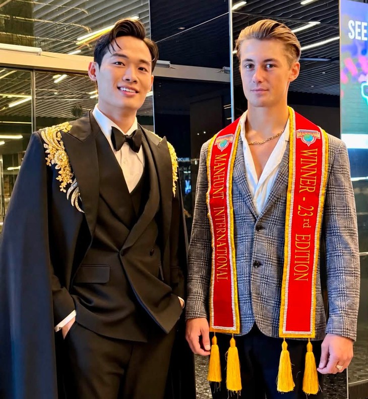 Trần Tiến Dũng khoác long bào triều Nguyễn, mang văn hóa Việt đến Manhunt International 2026 - Ảnh 6.