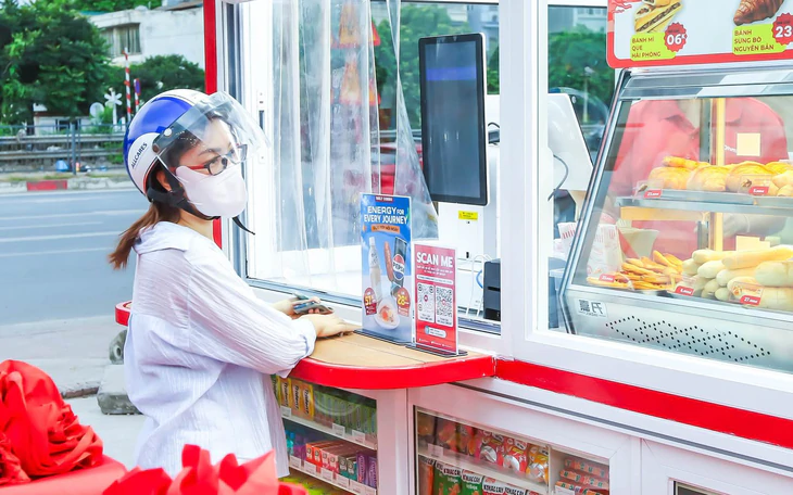 Cửa hàng tiện lợi Ohmee Trung Quốc trong trạm xăng Petrolimex: Có lợi cả đôi đường? - Ảnh 4.