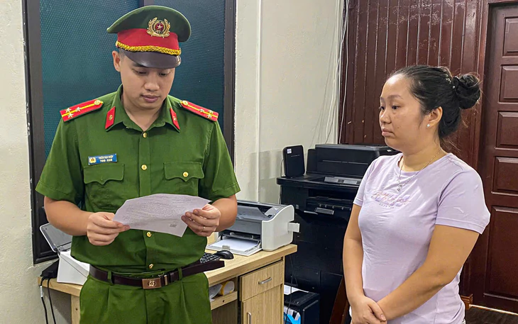 Luật sư phân tích yếu tố pháp lý trong vụ khởi tố người buôn bán nắp lưng điện thoại Apple  - Ảnh 2.