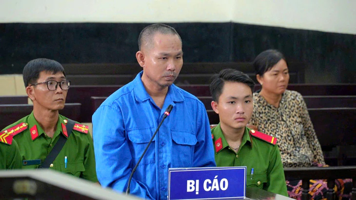 Lãnh 20 năm tù vì đâm chết một thành viên bảo vệ an ninh trật tự cơ sở - Ảnh 2.