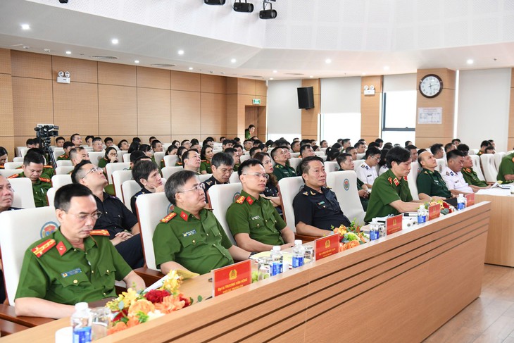 Hơn 1,1 tấn ma túy bị thu giữ trên biển, lớn nhất từ trước đến nay - Ảnh 1.