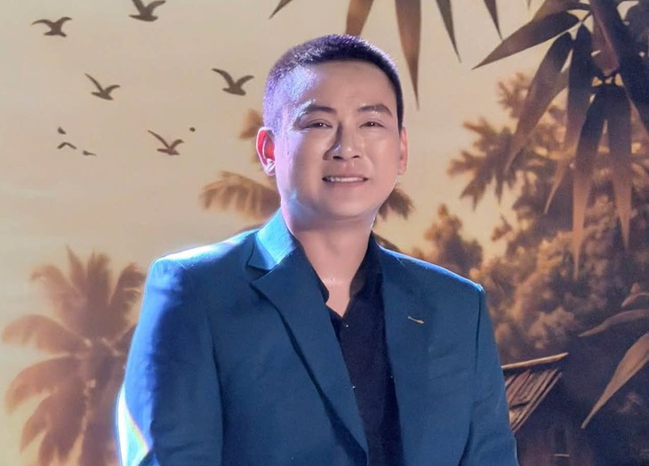 Hoài Lâm bất ngờ bàn chuyện 'yêu là cưới'  - Ảnh 1.