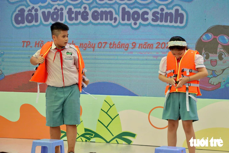 Năm học mới, thiếu nhi TP.HCM 'rèn đức, luyện tài, làm chủ tương lai' - Ảnh 4.