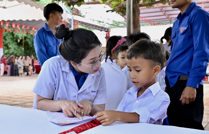 Lifebuoy tiếp sức học sinh vùng cao toàn, sạch khỏe đến trường - Ảnh 4.