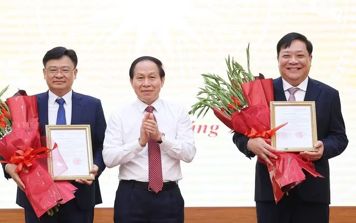 Trao quyết định bổ nhiệm Thứ trưởng Bộ Nông nghiệp và Môi trường Lê Trọng Yên - Ảnh 2.