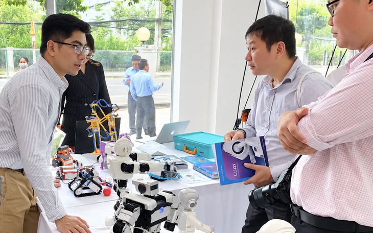  Trường đại học Công nghệ TP.HCM thành lập thêm Trường Kỹ thuật HUTECH - Ảnh 2.