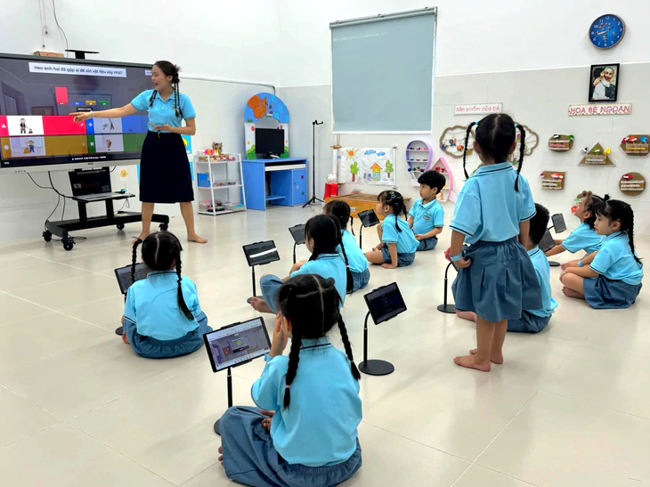 Tin tức sáng 8-9: TP.HCM thí điểm dạy tiếng Anh tích hợp cho trẻ mầm non - Ảnh 1.
