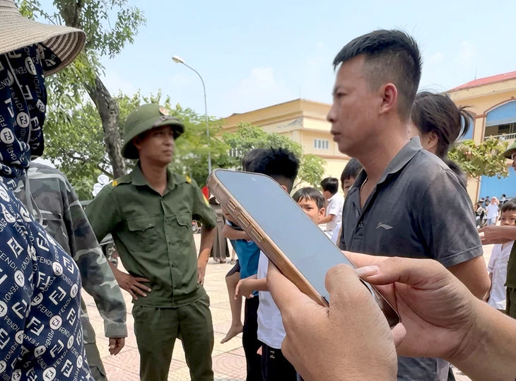 Hai ngày liền gần 13h mới có cơm bán trú, phụ huynh bức xúc, trường nói gì? - Ảnh 1.