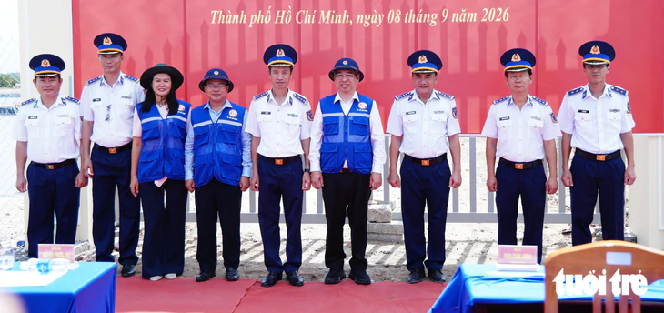 TP.HCM trao loạt công trình trị giá 3,9 tỉ đồng chăm lo cán bộ, chiến sĩ làm nhiệm vụ biển đảo - Ảnh 3.