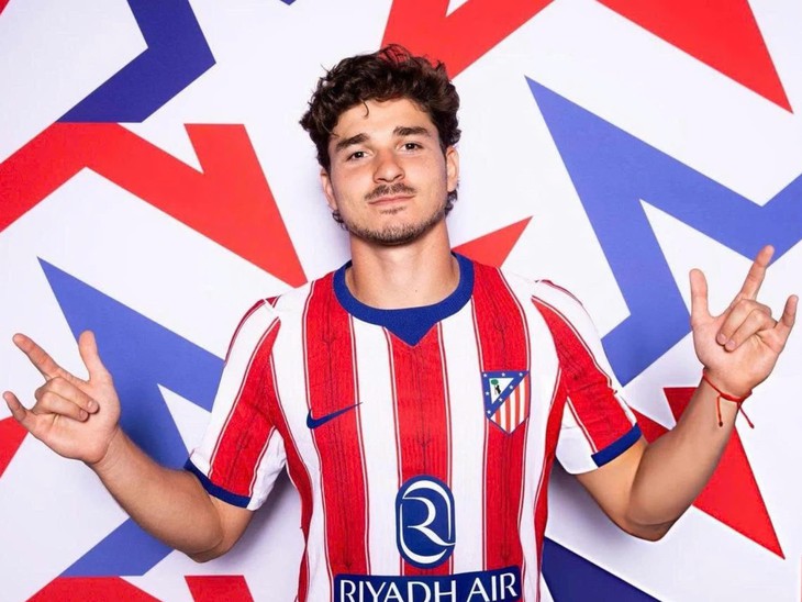 Fan trêu Alvarez ‘mất sổ gạo’ trong bộ ảnh của Atletico Madrid - Ảnh 1.