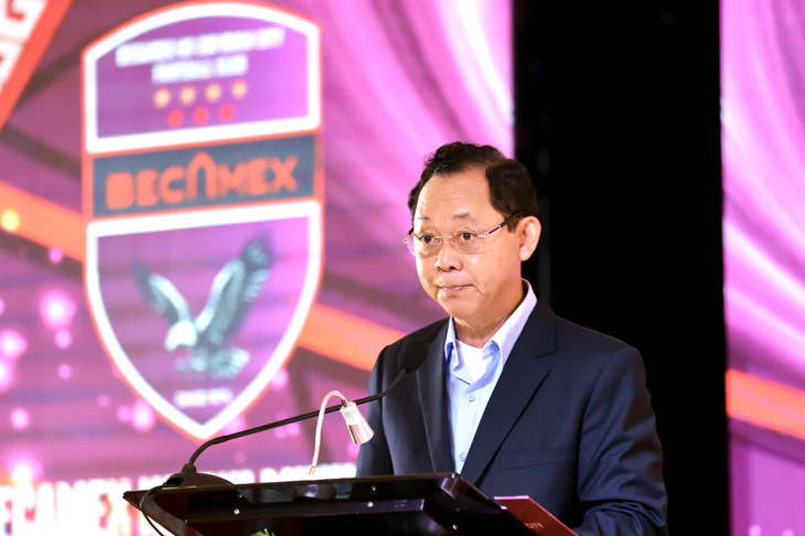 CLB Becamex TP.HCM xuất quân, quyết trở lại V-League - Ảnh 1.
