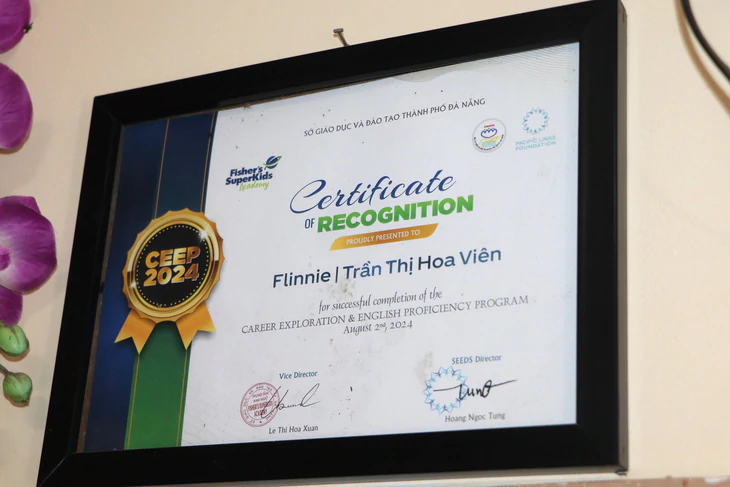 Bán cà phê 10 tiếng mỗi ngày ở Hội An, kiếm chút tiền vào ĐH Kinh tế TP.HCM - Ảnh 6.