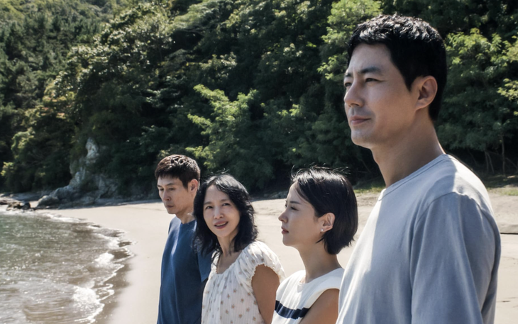 Phim mới của Jo In Sung 'tuyệt đối điện ảnh', gây tiếng vang lớn tại Venice - Ảnh 6.