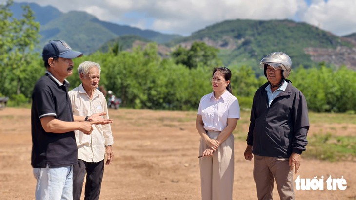 Tiếp xúc cử tri bằng ly trà, cà phê sáng - Ảnh 5.
