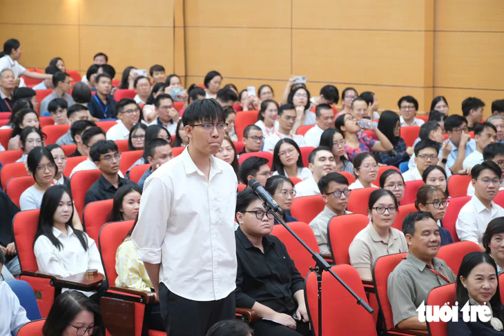 Thủ khoa bác sĩ nội trú Y Hà Nội chọn sản phụ khoa trong của cả hội trường - Ảnh 3.