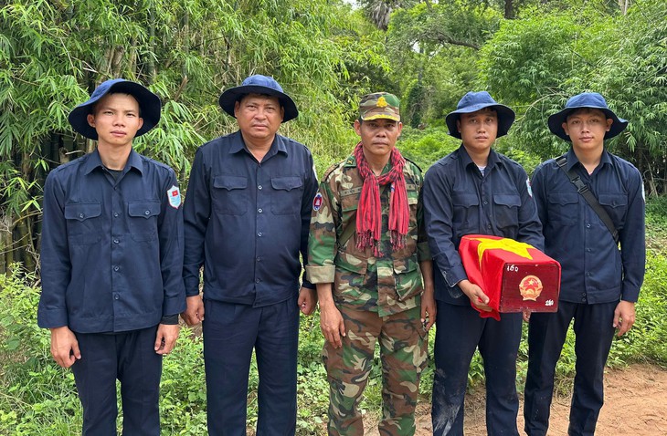 Tuần đầu ở Campuchia, 3 Đội K tỉnh Tây Ninh đã tìm được 14 hài cốt liệt sĩ  - Ảnh 1.