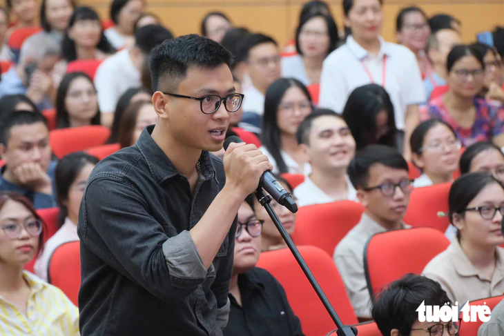 Vượt kỳ thi khắc nghiệt và màn hô chọn chuyên ngành, bác sĩ nội trú tiếp tục thử thách gì? - Ảnh 2.