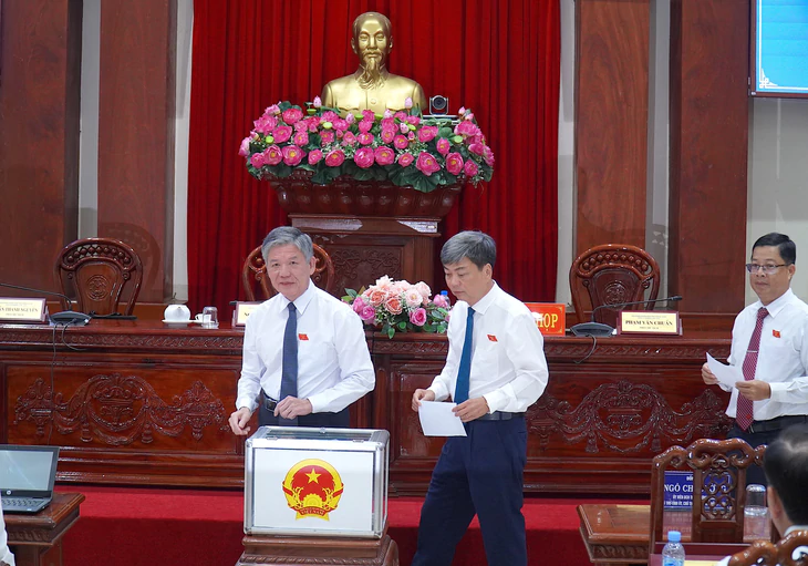 Ông Nguyễn Thanh Nhàn được bầu làm Chủ tịch UBND tỉnh Đồng Tháp nhiệm kỳ 2026 - 2031 - Ảnh 3.