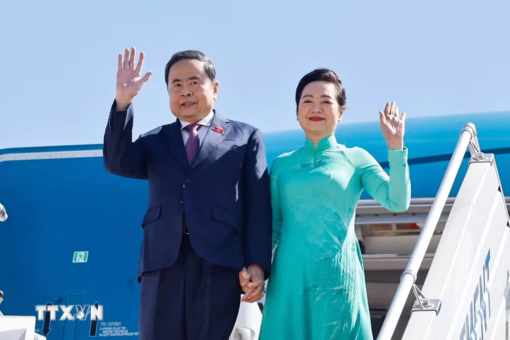 Chủ tịch Quốc hội Trần Thanh Mẫn bắt đầu chuyến thăm chính thức đầu tiên đến Mông Cổ - Ảnh 1.