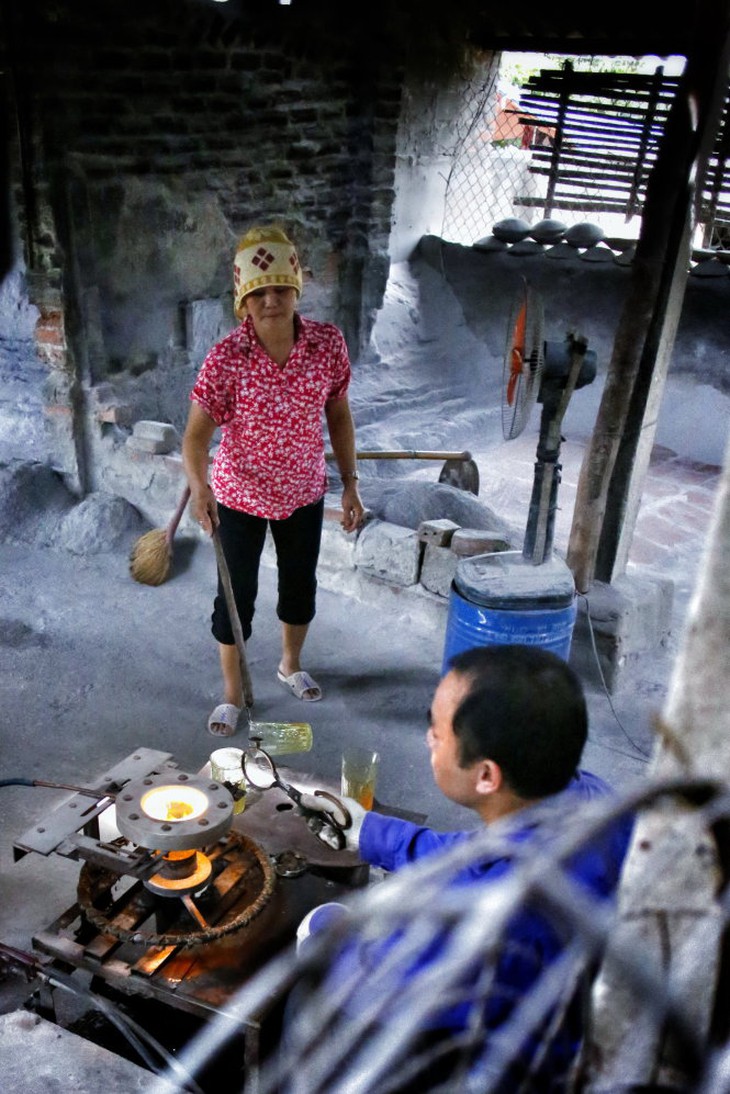 Công đoạn cuối để ra sản phẩm - cắt và làm nguội