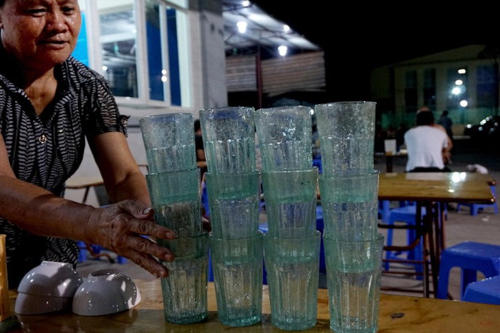 Sản phẩm là cốc để uống bia hơi hằng ngày