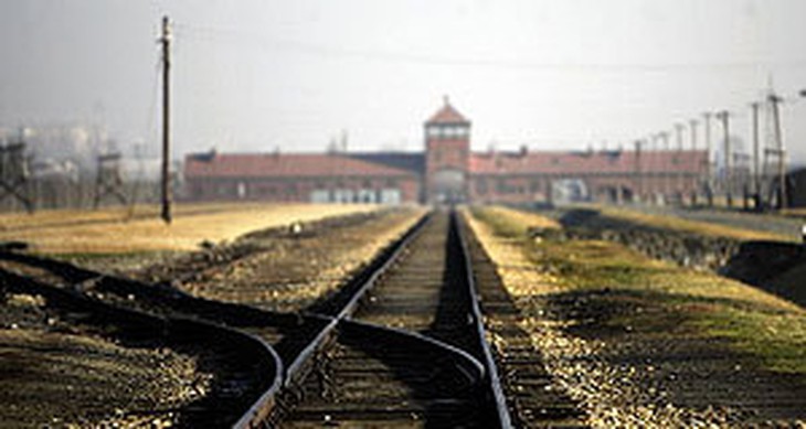 Ngôi nhà của cựu chỉ huy trại Auschwitz thành trung tâm chống chủ nghĩa cực đoan - Ảnh 3.