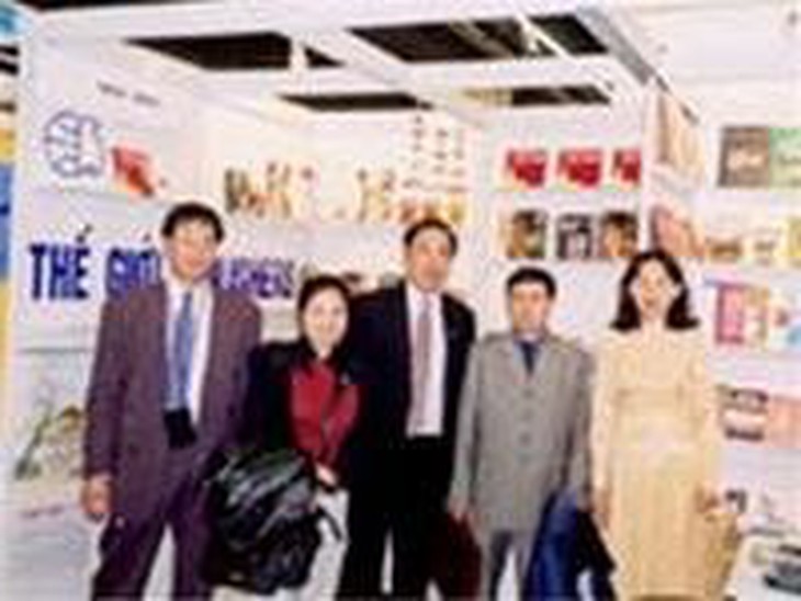 Gian truân con đường xuất khẩu sách