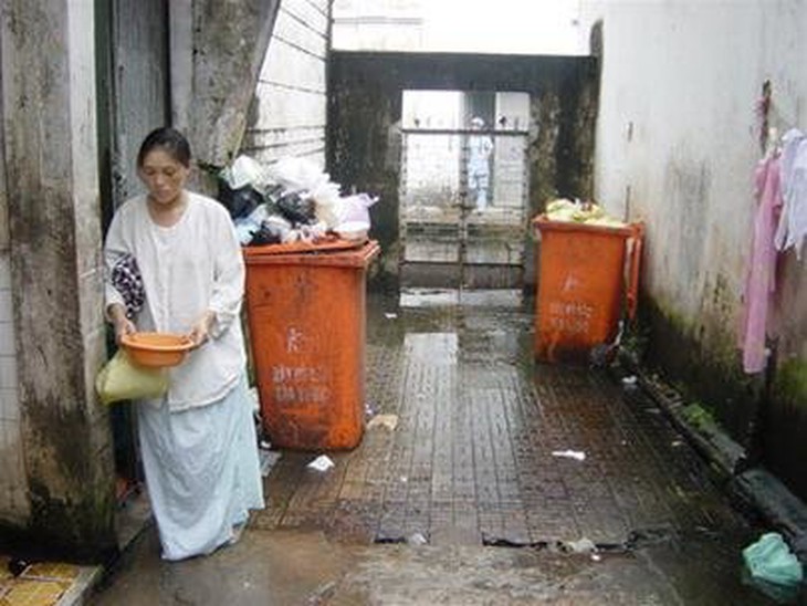 Áp dụng ERAS, mỗi ca phẫu thuật nội soi cắt đại trực tràng tiết kiệm 20 triệu  - Ảnh 2.