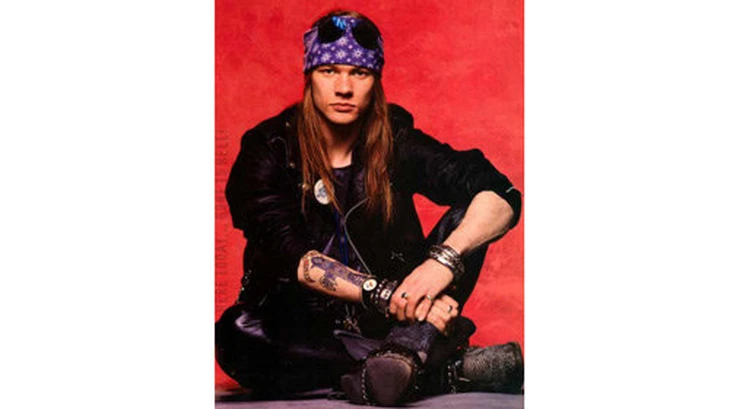 Bandana: Từ 'mảnh vải nổi loạn' đến vật phẩm yêu thích - Ảnh 2.