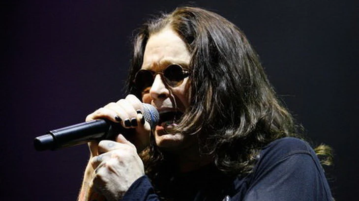 Huyền thoại nhạc rock Ozzy Osbourne qua đời ở tuổi 67 - Ảnh 6.