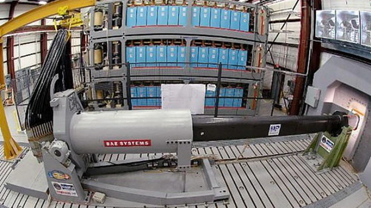 Trung Quốc ra mắt súng điện từ cầm tay tương lai 'không khói súng' - Ảnh 3.