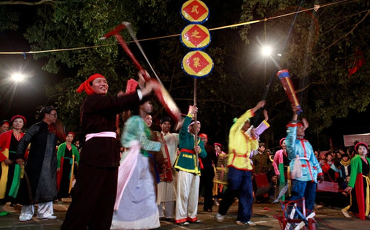 Đăng thông tin sai sự thật về lễ hội Linh tinh tình phộc, người phụ nữ bị phạt 7,5 triệu đồng - Ảnh 2.