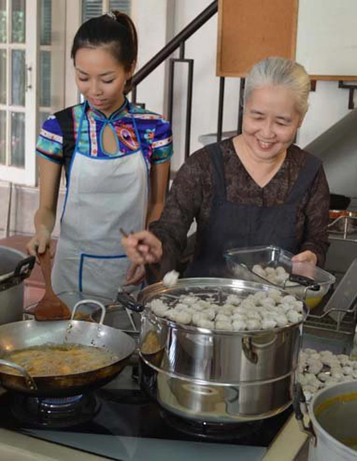 Nghệ nhân ẩm thực Nguyễn Dzoãn Cẩm Vân bị mạo danh để bán nồi - Ảnh 3.