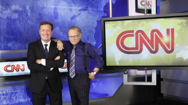 Larry King khẩu chiến Piers Morgan