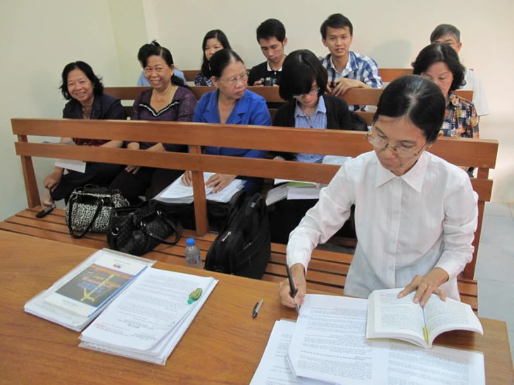Khi khách hàng bị kiện ra tòa - Ảnh 2.