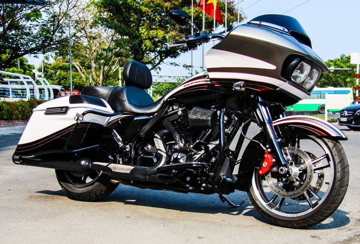 Môtô bạc tỉ Harley-Davidson bản đặc biệt 2015 duy nhất ở VN