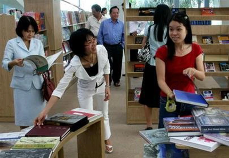 Gần 50% cổ phần Văn hóa Phương Nam được 'trao tay' - Ảnh 4.