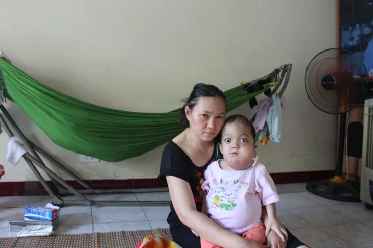 Trung Quốc: Cậu bé 13 tuổi mắc 8 căn bệnh nan y viết thư cầu xin mẹ dừng điều trị - Ảnh 3.