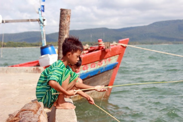 ​Câu cá ở Hàm Ninh