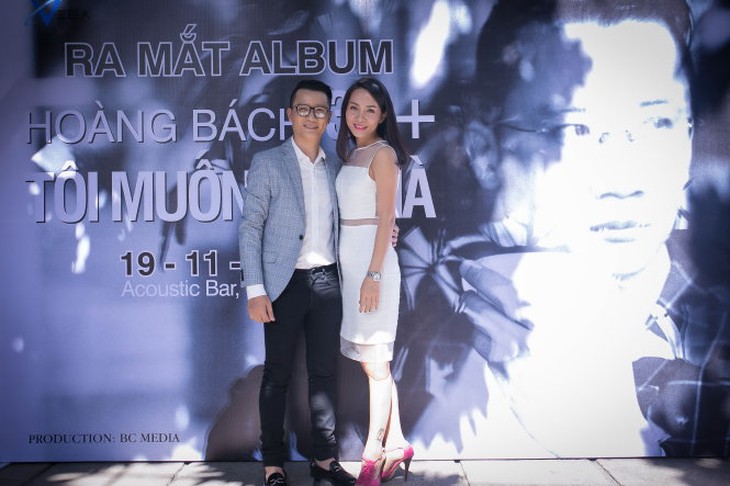 Hoàng Bách ra album kỷ niệm 9 năm ngày cưới