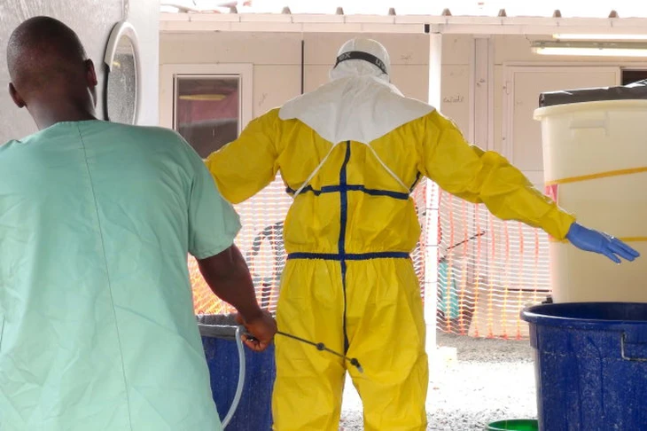 Họp khẩn phòng chống bệnh Ebola: Việt Nam nguy cơ thấp nhưng nguy cơ luôn hiện hữu - Ảnh 2.